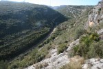 Vista del Fondo o Vall de la Seguera des de la Cova dels Segarulls (Olèrdola, Alt&nbsp;Penedès)