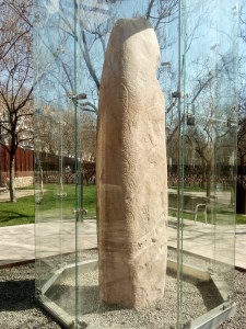 Menhir de Mollet o del Pla de les Puneres