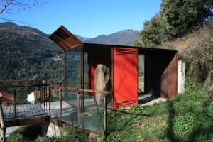 Sitja del Llop o Estela de la Calma. Original al nou emplaçament del poble del Montseny