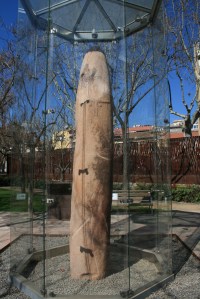 Menhir de Mollet o del Pla de les Puneres